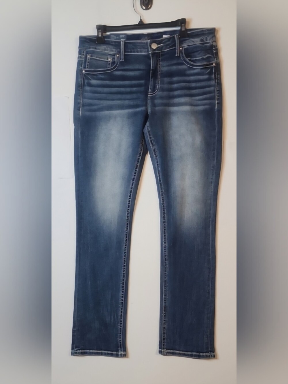 Daytrip Virgo Universail Fit Straight Jeans NWT  Size 31 X 33